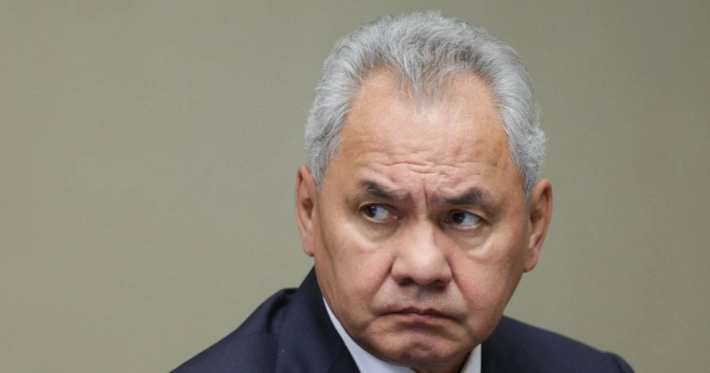 Сусіди Шойгу скаржаться на барабани й дим: у його маєтку нібито живуть шамани